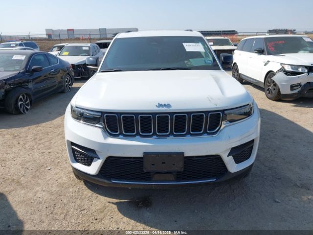 1C4RJHAG8N8597860 Jeep Grand Cherokee Laredo 4x4