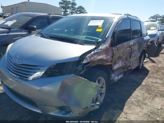 2015 TOYOTA SIENNA 5TDKK3DC5FS575998 Photo 1