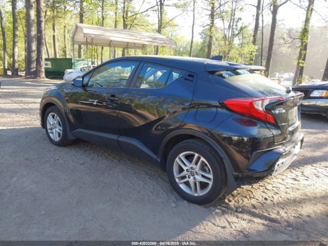 NMTKHMBXXMR118965 Toyota C-HR LE