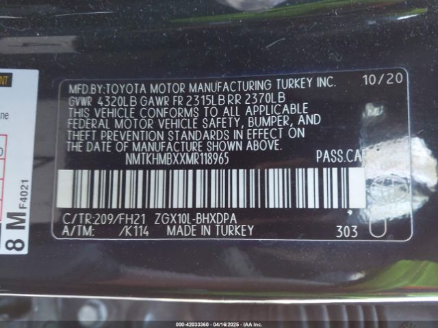 NMTKHMBXXMR118965 Toyota C-HR LE