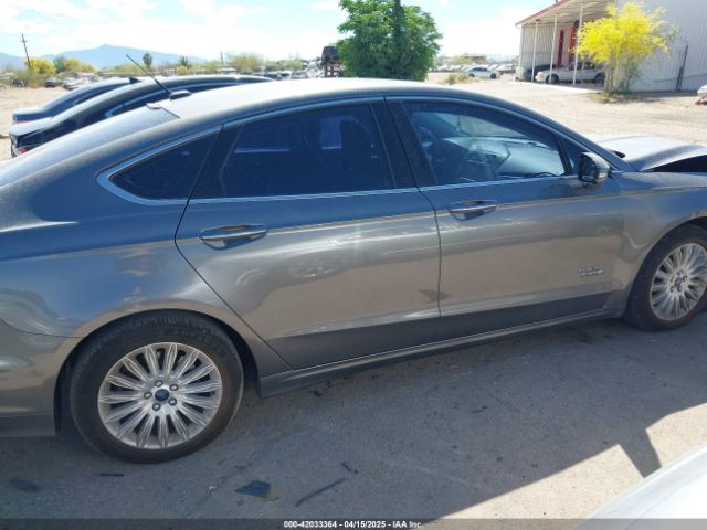 3FA6P0SU4ER269069 Ford Fusion Energi Titanium