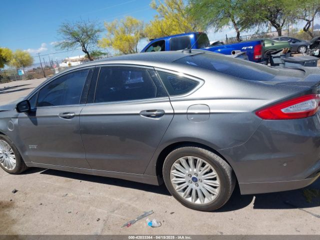 3FA6P0SU4ER269069 Ford Fusion Energi Titanium