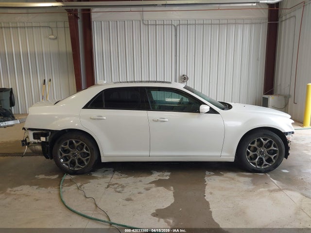 2015 Chrysler 300 300s მანქანა იყიდება აუქციონზე, vin: 2C3CCAGG6FH787090, აუქციონის ნომერი: 42033380
