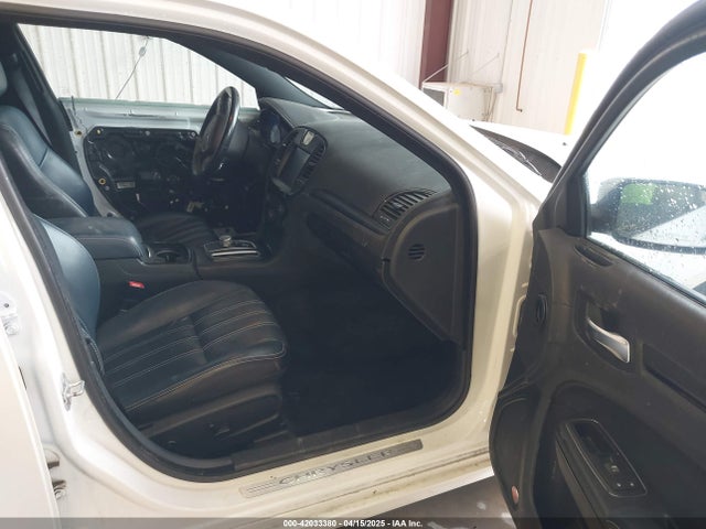 2015 Chrysler 300 300s მანქანა იყიდება აუქციონზე, vin: 2C3CCAGG6FH787090, აუქციონის ნომერი: 42033380