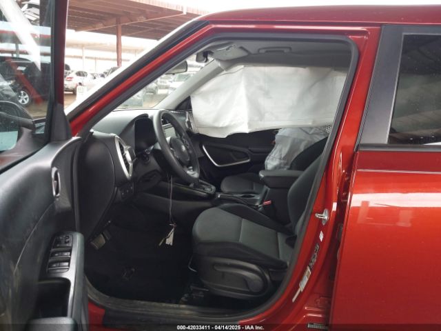 KNDJ23AU6M7767527 KIA SOUL LX