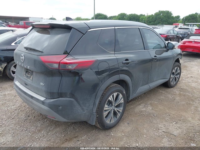 JN8AT3BA3MW016655 Nissan Rogue Sv Fwd
