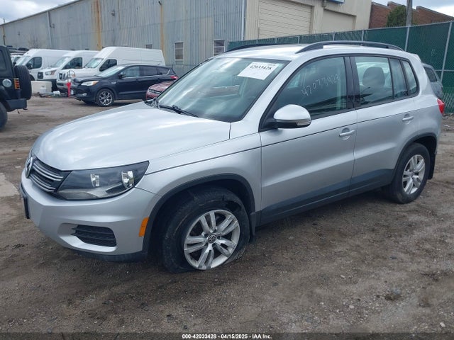 WVGBV7AX8HW505397 Volkswagen Tiguan 2.0t S