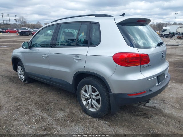 WVGBV7AX8HW505397 Volkswagen Tiguan 2.0t S