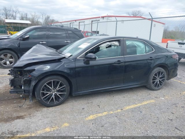 4T1G11AK2MU548996 Toyota CAMRY SE