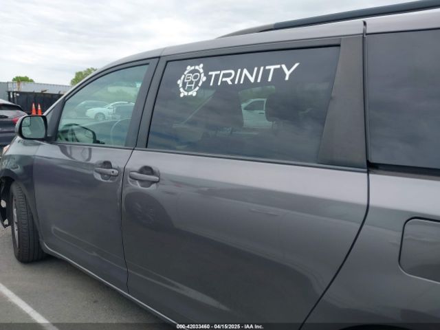 5TDKK3DC5FS610247 Toyota Sienna Le 8 Passenger