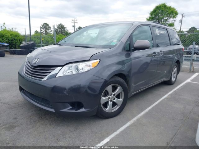 5TDKK3DC5FS610247 Toyota Sienna Le 8 Passenger