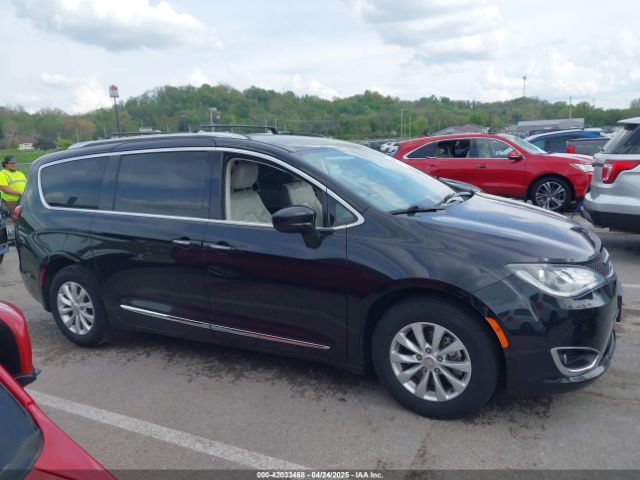 2C4RC1BG3KR597314 Chrysler Pacifica Touring L
