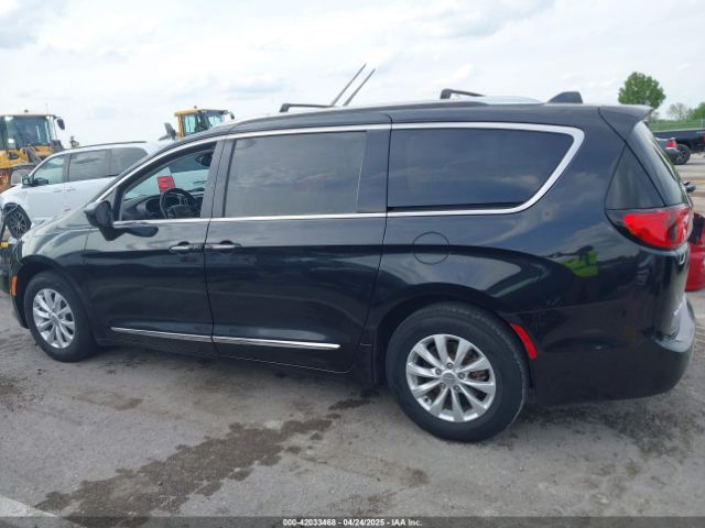 2C4RC1BG3KR597314 Chrysler Pacifica Touring L