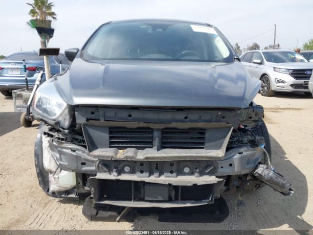 1FMCU0GD4KUB05626 Ford ESCAPE SE