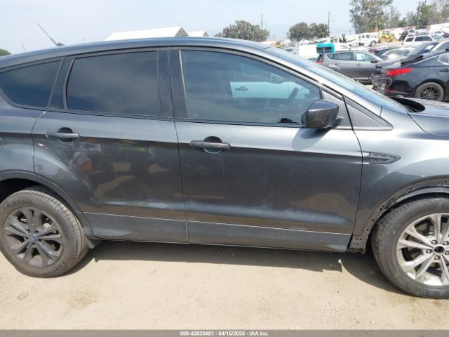 1FMCU0GD4KUB05626 Ford ESCAPE SE