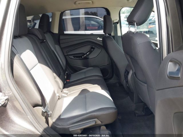 1FMCU0GD4KUB05626 Ford ESCAPE SE