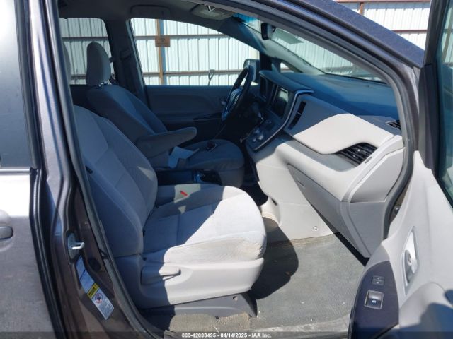 5TDJK3DC9GS130774 Toyota Sienna Le 7 Passenger