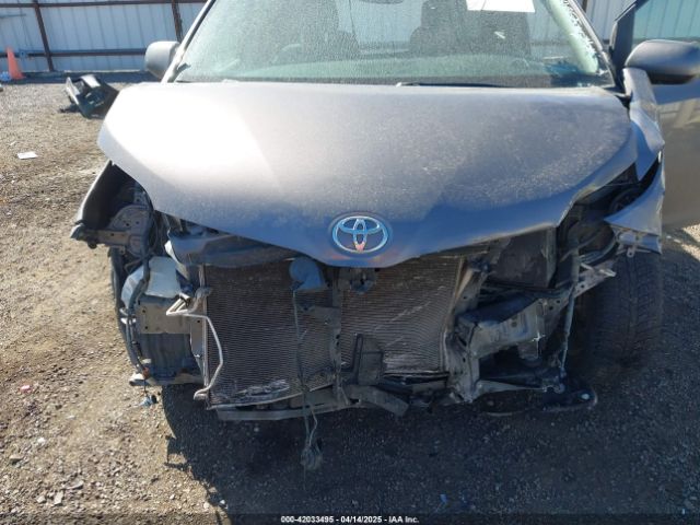 5TDJK3DC9GS130774 Toyota Sienna Le 7 Passenger