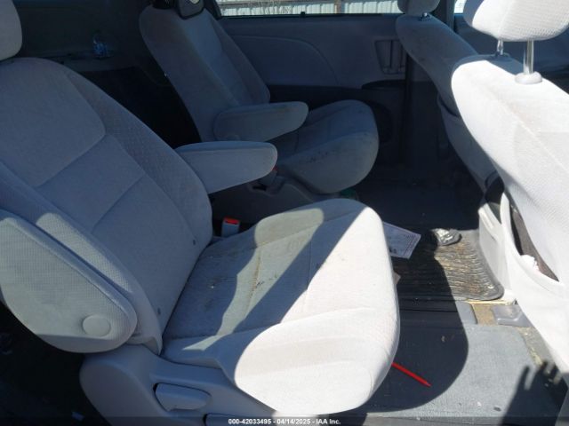 5TDJK3DC9GS130774 Toyota Sienna Le 7 Passenger
