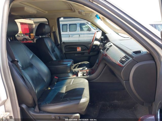2010 CADILLAC ESCALADE ESV 1GYUKJEF2AR180023 Photo 4