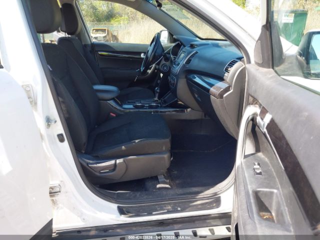 5XYKTDA65FG634398 KIA SORENTO LX