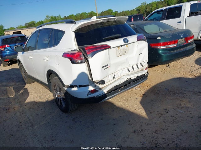 JTMWFREV2JJ171717 Toyota Rav4 Xle