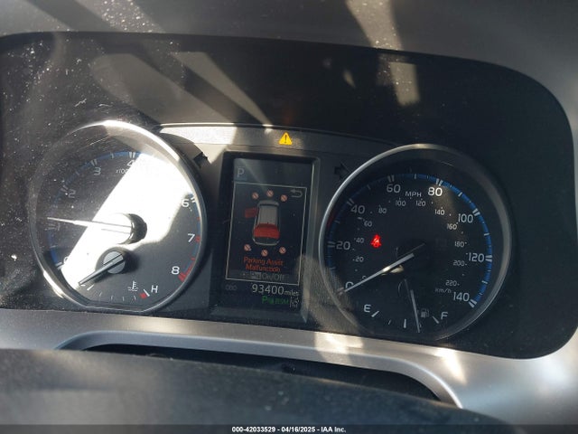 JTMWFREV2JJ171717 Toyota Rav4 Xle
