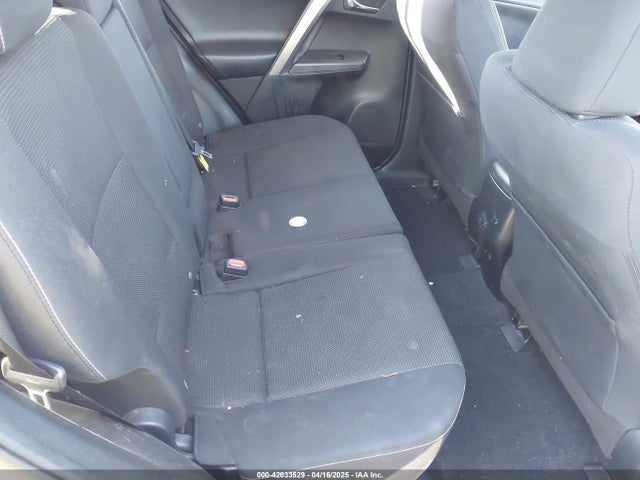 JTMWFREV2JJ171717 Toyota Rav4 Xle
