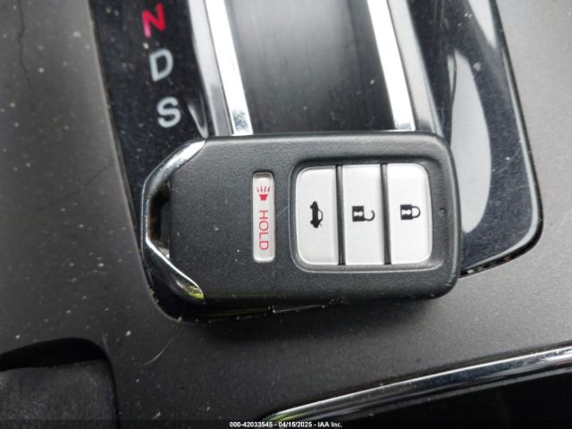 1HGCR3F95FA027886 Honda Accord Touring