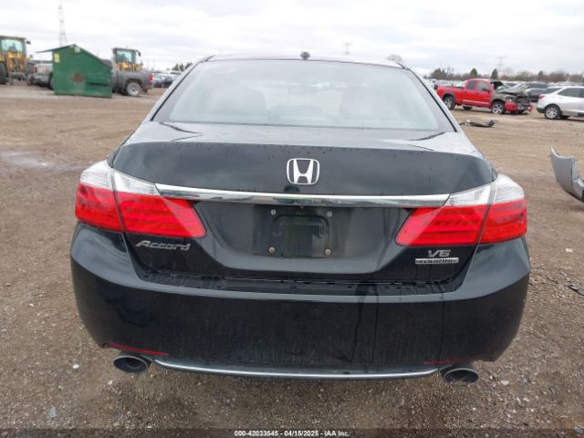 1HGCR3F95FA027886 Honda Accord Touring