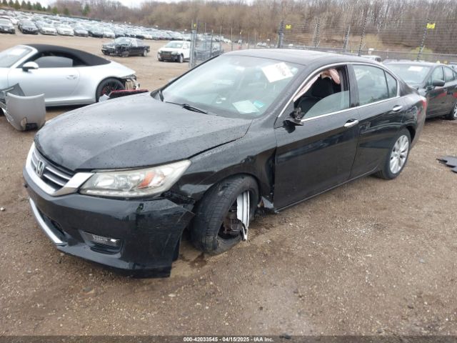 1HGCR3F95FA027886 Honda Accord Touring