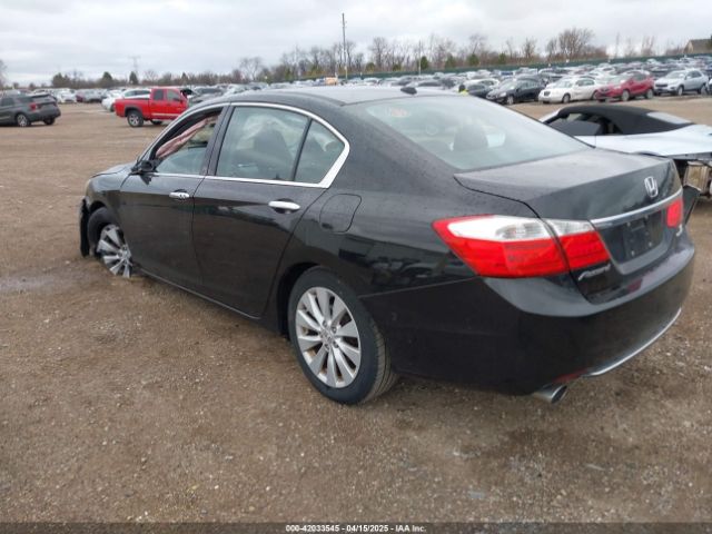 1HGCR3F95FA027886 Honda Accord Touring
