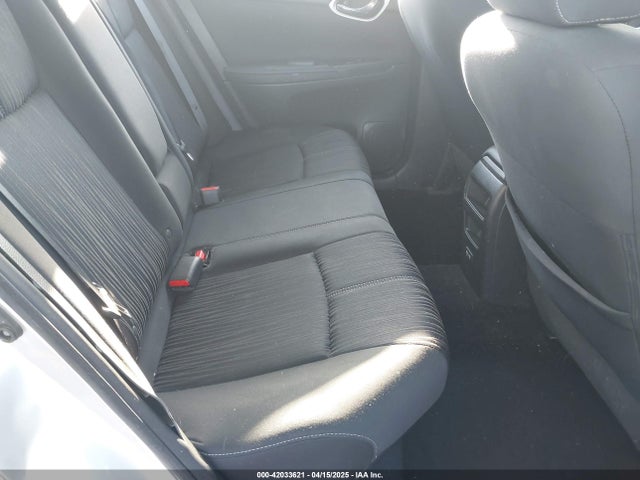 3N1AB7AP6JL643365 Nissan SENTRA SV