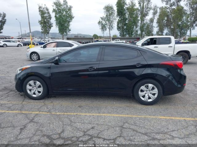 5NPDH4AE2GH711708 Hyundai ELANTRA SE