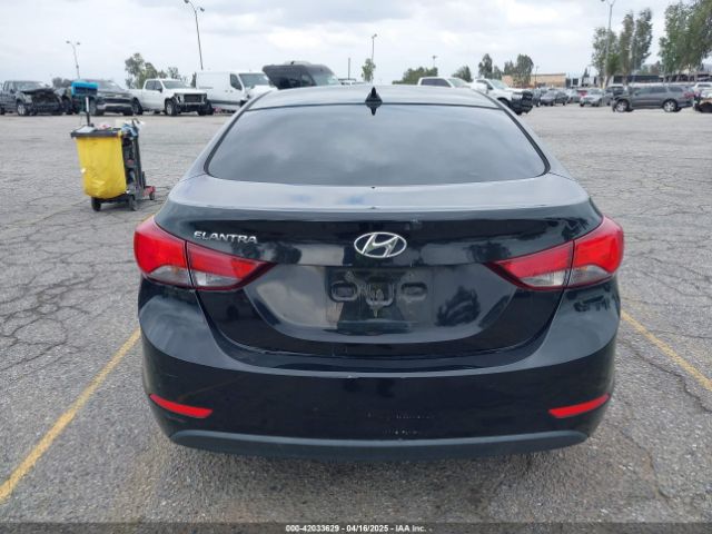 5NPDH4AE2GH711708 Hyundai ELANTRA SE