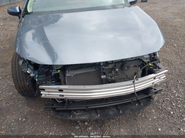5YFB4MDE4SP228795 Toyota COROLLA LE