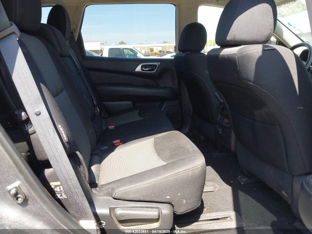5N1DR2MN8JC659125 Nissan Pathfinder Sv