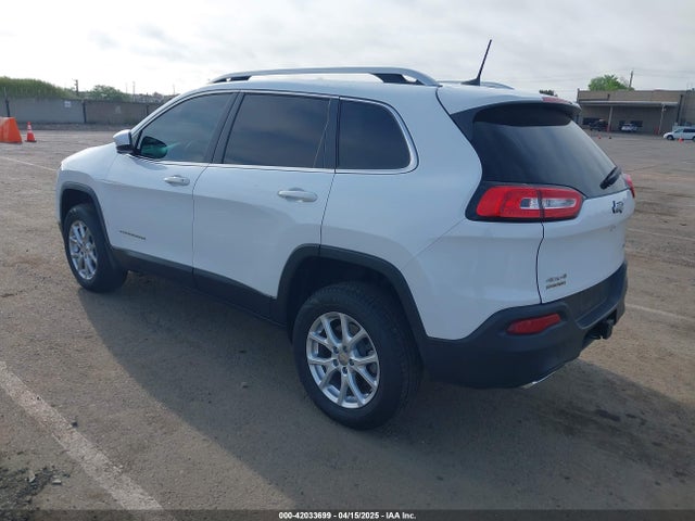 1C4PJMCS1GW185442 Jeep Cherokee Latitude