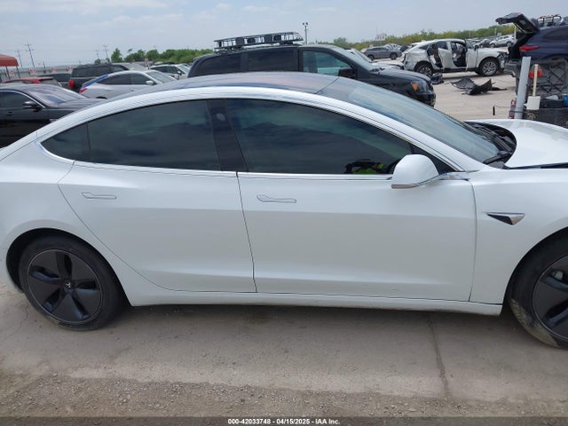 Tesla MODEL 3 2019 5YJ3E1EA8KF299991 Image 14