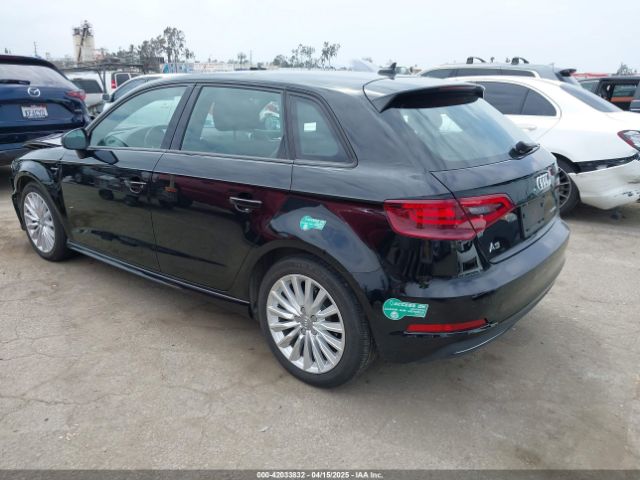WAUUPBFF9GA152834 Audi A3 E-tron 1.4t Premium