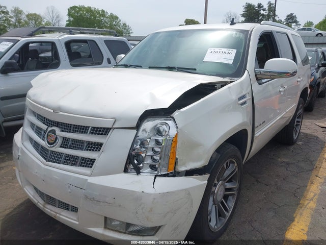 2013 CADILLAC ESCALADE 1GYS4CEF3DR182414 Photo 1