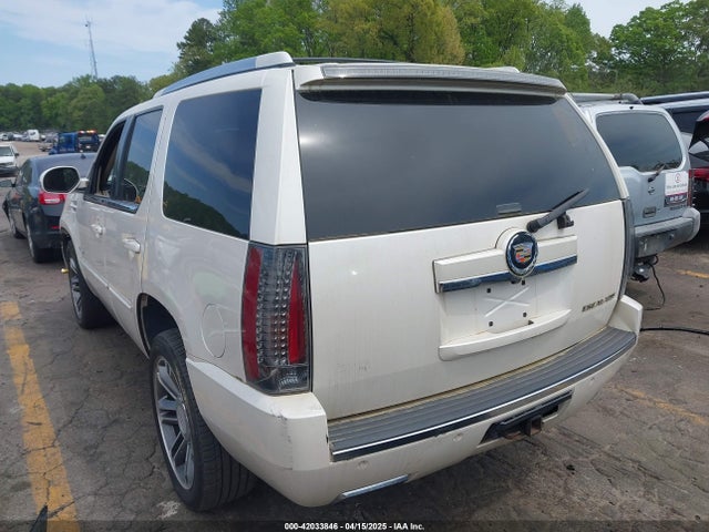 2013 CADILLAC ESCALADE 1GYS4CEF3DR182414 Photo 2