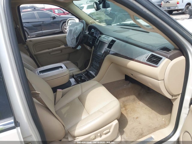 2013 CADILLAC ESCALADE 1GYS4CEF3DR182414 Photo 4