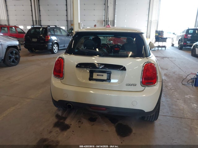 WMWXP5C59G3B76021 Mini Hardtop Cooper