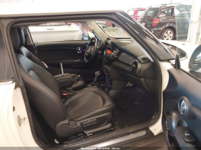 2016 MINI HARDTOP WMWXP5C59G3B76021 Photo 4