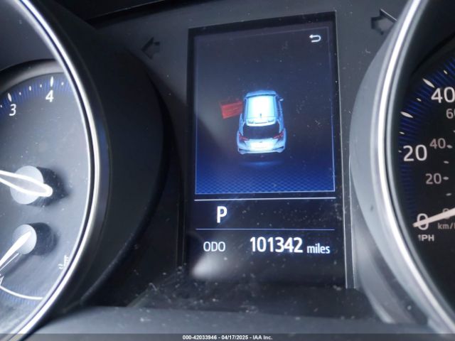 JTNKHMBX4K1025673 Toyota C-HR LE