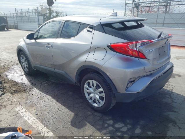 JTNKHMBX4K1025673 Toyota C-HR LE