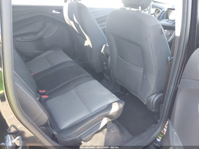 1FMCU9GD7KUA91516 Ford ESCAPE SE