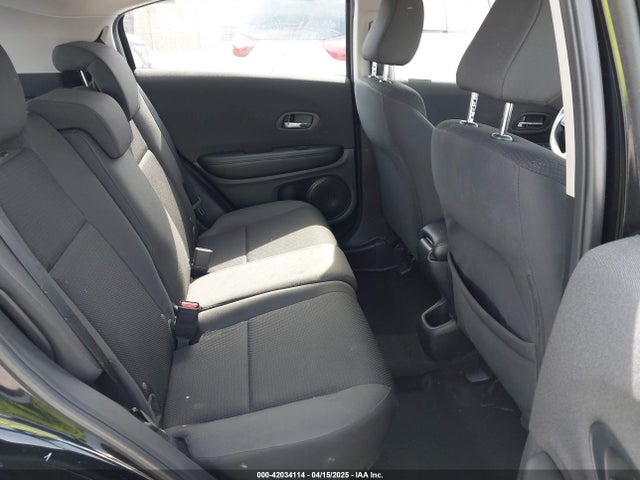 3CZRU5H33NM737697 Honda Hr-v 2wd Lx