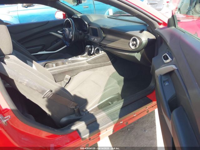 1G1FB1RS1J0105154 Chevrolet Camaro 1lt